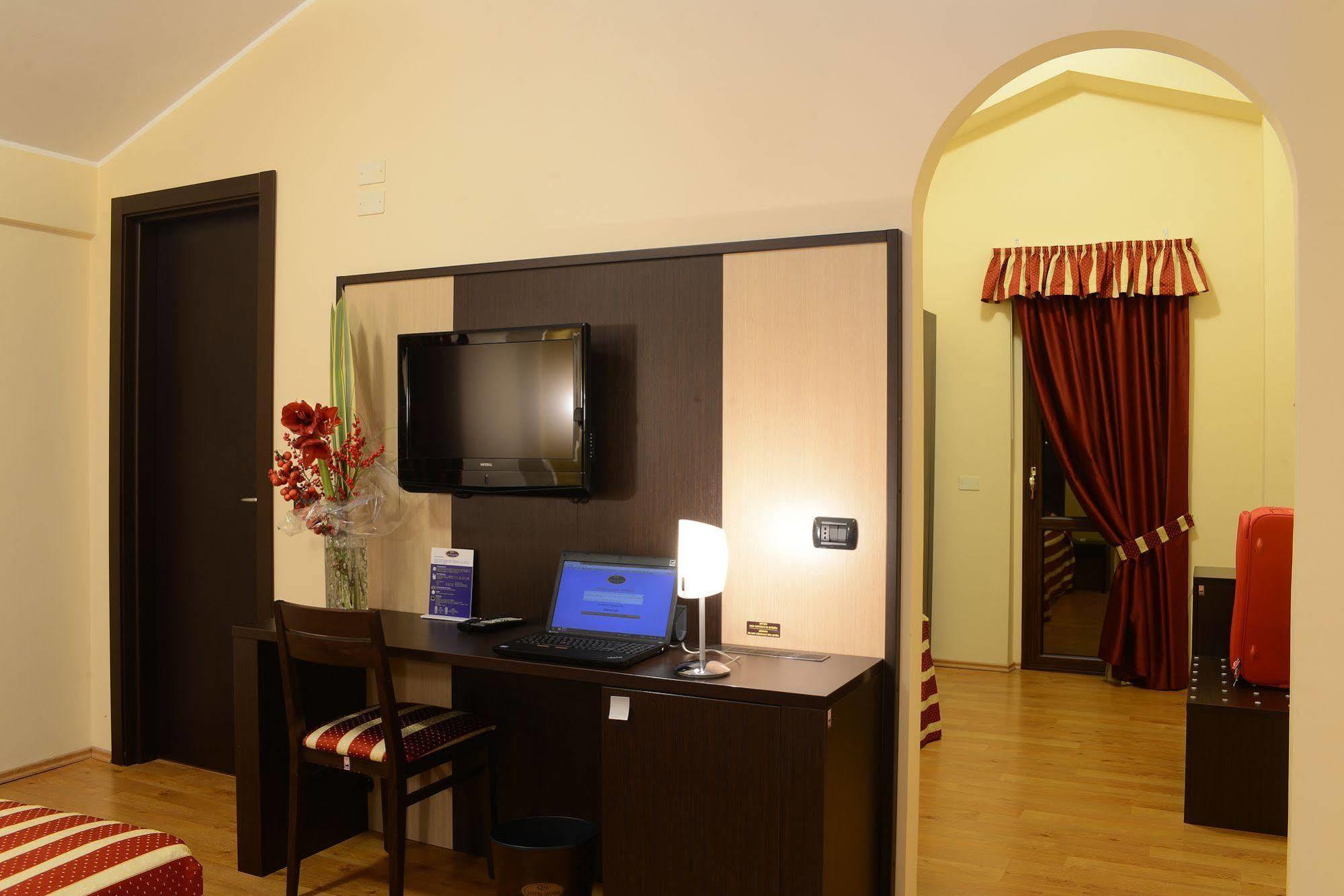 Hotel Iacone Chieti Luaran gambar