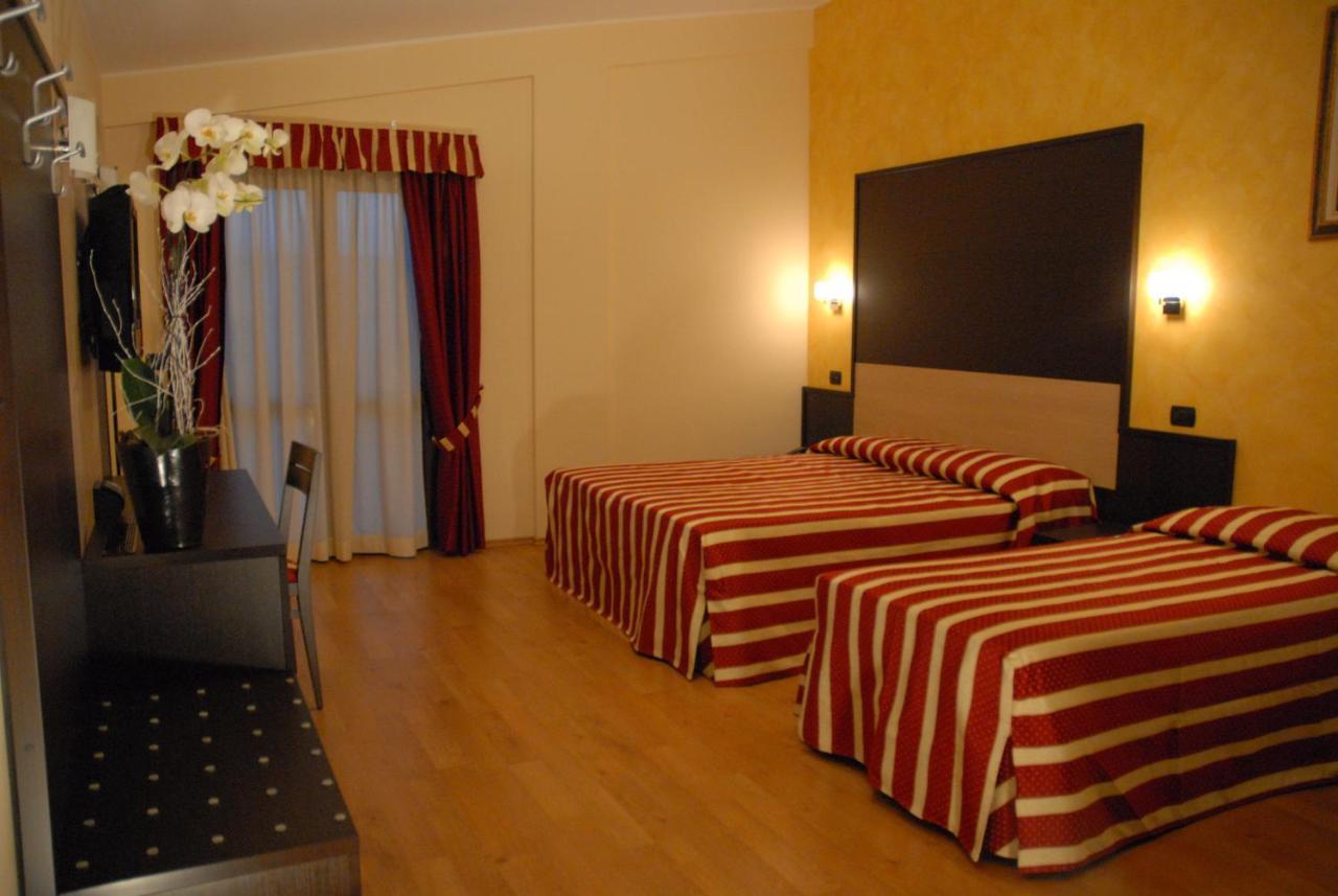 Hotel Iacone Chieti Bilik gambar